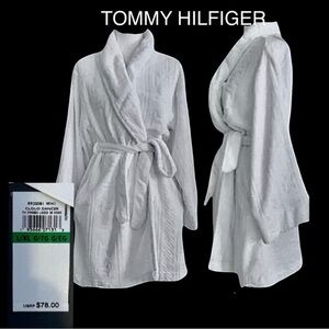Tommy Hilfiger Embossed Logo Robe Cloud Dancer Super Soft! L/XL Unisex